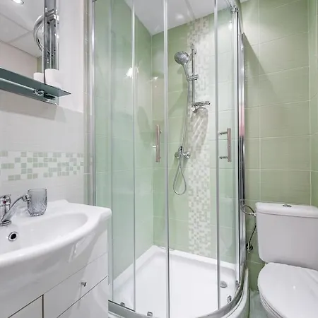 R Byvanie V Srdci Mesta *