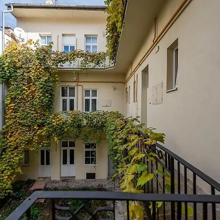 R Byvanie V Srdci Mesta Apartamento Košice